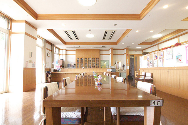 ケアハウスの食堂の写真